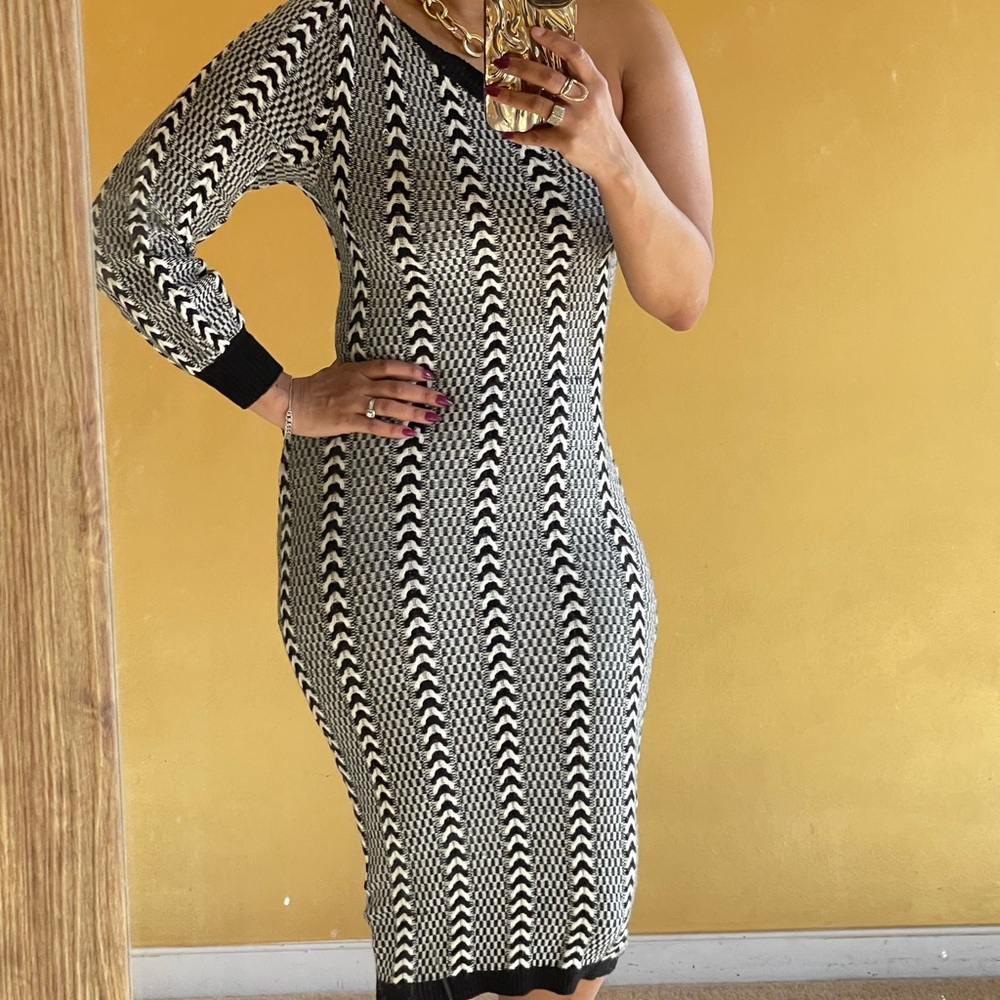Express Black and White One-Shoulder Midi Knit Dress